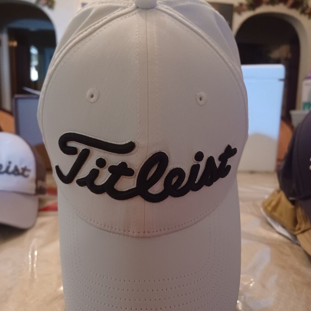 Titleist Men's Golf Cap Adjustable Pro VI FJ White with Black Lettering - Picture 2 of 8